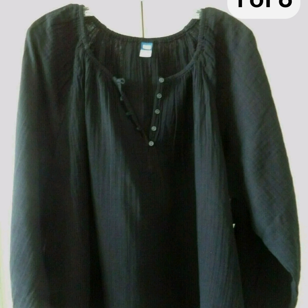 Old Navy Black Gauzy Crinkle Cloth Top